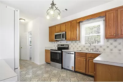 1660 Calvin Davis Circle, Lawrenceville, GA 30043 - Photo 13