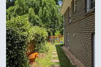 2511 Clairmont Road NE, Atlanta, GA 30329 - Photo 5