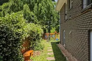 2511 Clairmont Road NE, Atlanta, GA 30329 - Photo 5