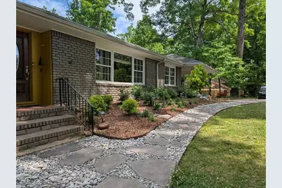 2511 Clairmont Road NE, Atlanta, GA 30329 - Photo 3