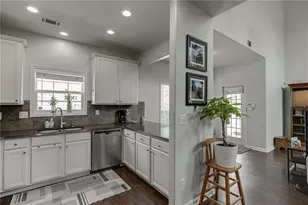 3680 Lake Pass Ln, Suwanee, GA 30024 - Photo 9