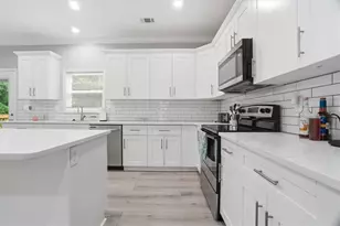3355 Hillside Dr, Snellville, GA 30078 - Photo 17