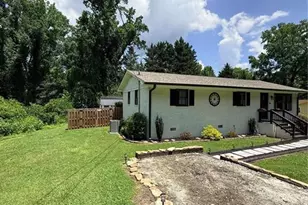 314 Spring St, Toccoa, GA 30577 - Photo 7