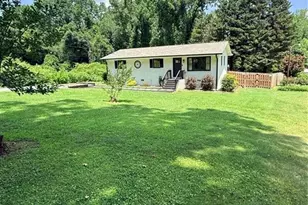 314 Spring St, Toccoa, GA 30577 - Photo 3