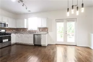 6005 Ambercrest Ct, Buford, GA 30518 - Photo 11