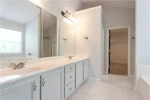 6005 Ambercrest Ct, Buford, GA 30518 - Photo 19