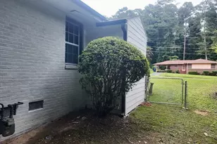 2181 Meadowlane Dr, Atlanta, GA 30311 - Photo 25