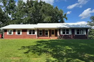 1049 Ben Higgins Rd, Dahlonega, GA 30533 - Photo 1