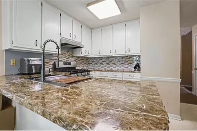 2358 Loren Falls Lane SW, Marietta, GA 30008 - Photo 15