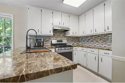 2358 Loren Falls Lane SW, Marietta, GA 30008 - Photo 13