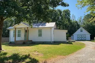 5919 River Rd, Flowery Branch, GA 30542 - Photo 3