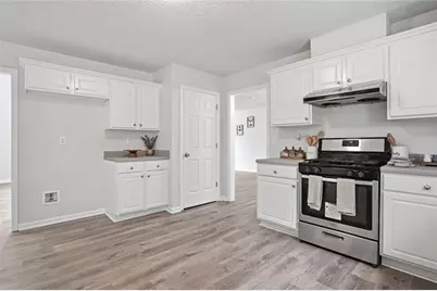 5740 Grove Place Crossing, Lilburn, GA 30047 - Photo 23