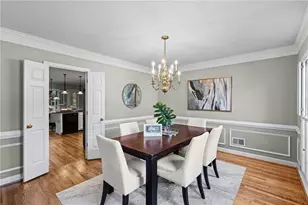 10985 Wilshire Chase Dr, Johns Creek, GA 30097 - Photo 5