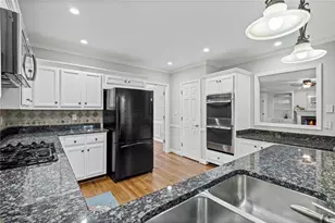 10985 Wilshire Chase Dr, Duluth, GA 30097 - Photo 15
