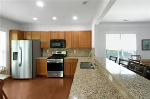 329 Sandy Springs Dr, Griffin, GA 30223 - Photo 9