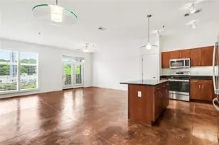 560 Dutch Valley Rd NE, Atlanta, GA 30324 - Photo 17