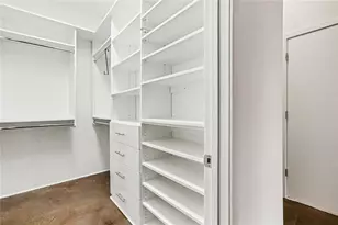 560 Dutch Valley Rd NE, Atlanta, GA 30324 - Photo 15