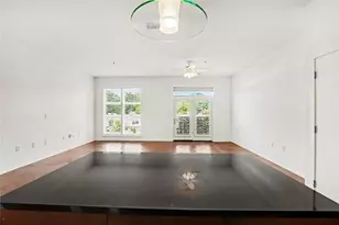 560 Dutch Valley Rd NE, Atlanta, GA 30324 - Photo 13