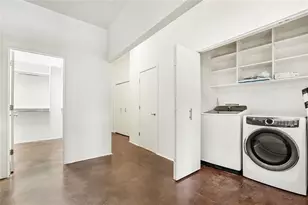560 Dutch Valley Rd NE, Atlanta, GA 30324 - Photo 27