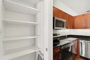 560 Dutch Valley Rd NE, Atlanta, GA 30324 - Photo 19