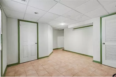 5200 Laurel Bridge Drive SE, Smyrna, GA 30082 - Photo 5