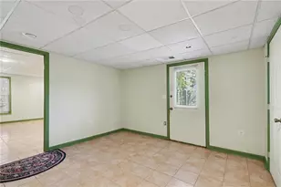 5200 Laurel Bridge Dr SE, Smyrna, GA 30082 - Photo 3