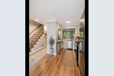 5200 Laurel Bridge Drive SE, Smyrna, GA 30082 - Photo 5