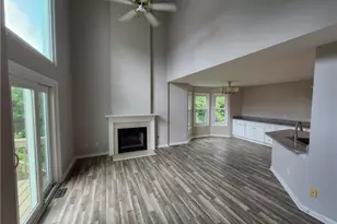 156 Stoneforest Dr, Woodstock, GA 30189 - Photo 3