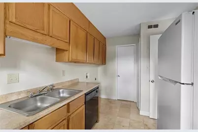 4701 Flat Shoals Road #65A, Union City, GA 30291 - Photo 9