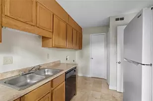 4701 Flat Shoals Rd, Union City, GA 30291 - Photo 9