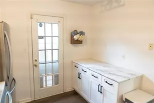 13 Stratford Hall Pl NE, Atlanta, GA 30342 - Photo 21