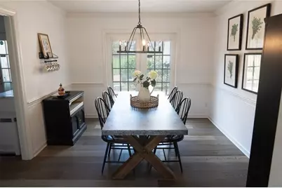 13 Stratford Hall Place NE #13, Atlanta, GA 30342 - Photo 9