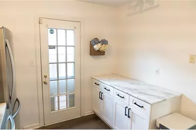 13 Stratford Hall Place NE #13, Atlanta, GA 30342 - Photo 21