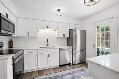 13 Stratford Hall Place NE #13, Atlanta, GA 30342 - Photo 17