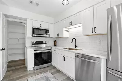 13 Stratford Hall Place NE #13, Atlanta, GA 30342 - Photo 19