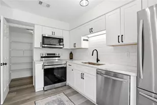 13 Stratford Hall Pl NE, Atlanta, GA 30342 - Photo 19