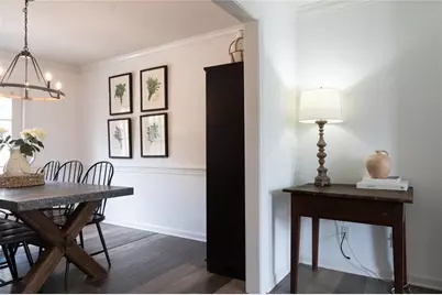 13 Stratford Hall Place NE #13, Atlanta, GA 30342 - Photo 7