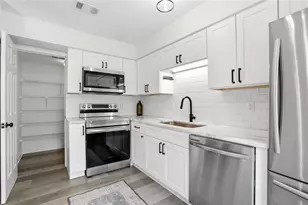 13 Stratford Hall Pl NE, Atlanta, GA 30342 - Photo 19
