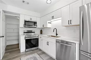 13 Stratford Hall Pl NE, Atlanta, GA 30342 - Photo 19