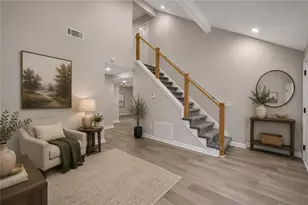 1044 Autumn Crest Ct, Stone Mountain, GA 30083 - Photo 3