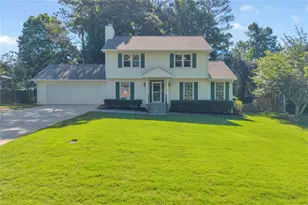 167 Knollwood Dr NW, Marietta, GA 30064 - Photo 1