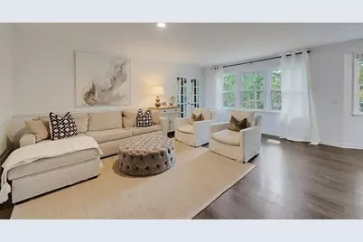 240 E Valley Drive, Marietta, GA 30068 - Photo 17