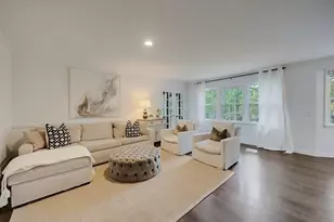 240 E Valley Dr, Marietta, GA 30068 - Photo 17
