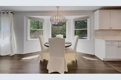 240 E Valley Drive, Marietta, GA 30068 - Photo 23