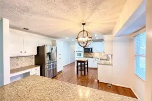 2395 Brownstone Ct, Marietta, GA 30062 - Photo 19