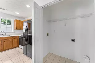 308 W Oaks Trail, Woodstock, GA 30188 - Photo 15