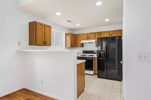 308 W Oaks Trail, Woodstock, GA 30188 - Photo 11