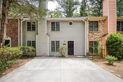 61 Powers Ferry Manor SE, Marietta, GA 30067 - Photo 3