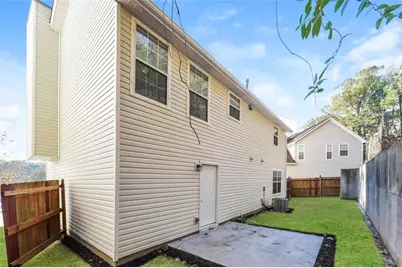 5539 Sapphire Circle, Ellenwood, GA 30294 - Photo 3