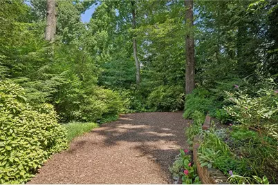 1040 Angelo Court NE, Atlanta, GA 30319 - Photo 45